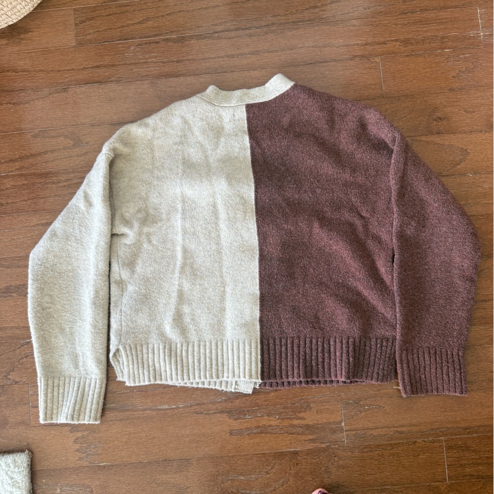 Abercrombie & Fitch Brown and Cream Color Block Cardigan - Picture 3 of 3